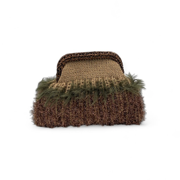 Nadia Dafri - Tuy Clutch