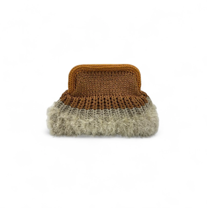 Nadia Dafri - Tuy Clutch